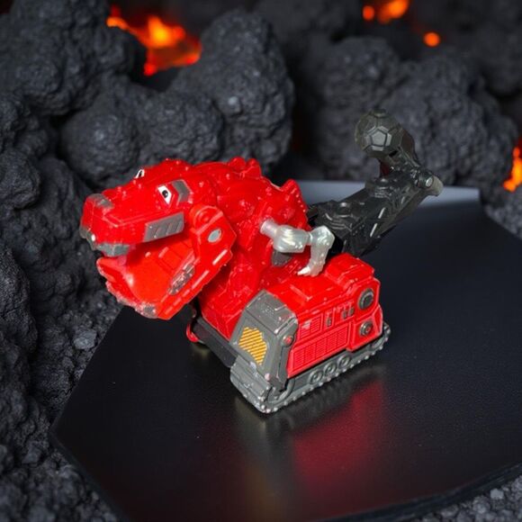 2015 Mattel Red DinoTrux TY RUX T-Rex Toy DreamWorks Netflix Diecast B4 - Picture 1 of 6
